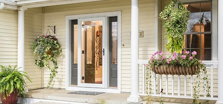 screen door installation in San Mateo